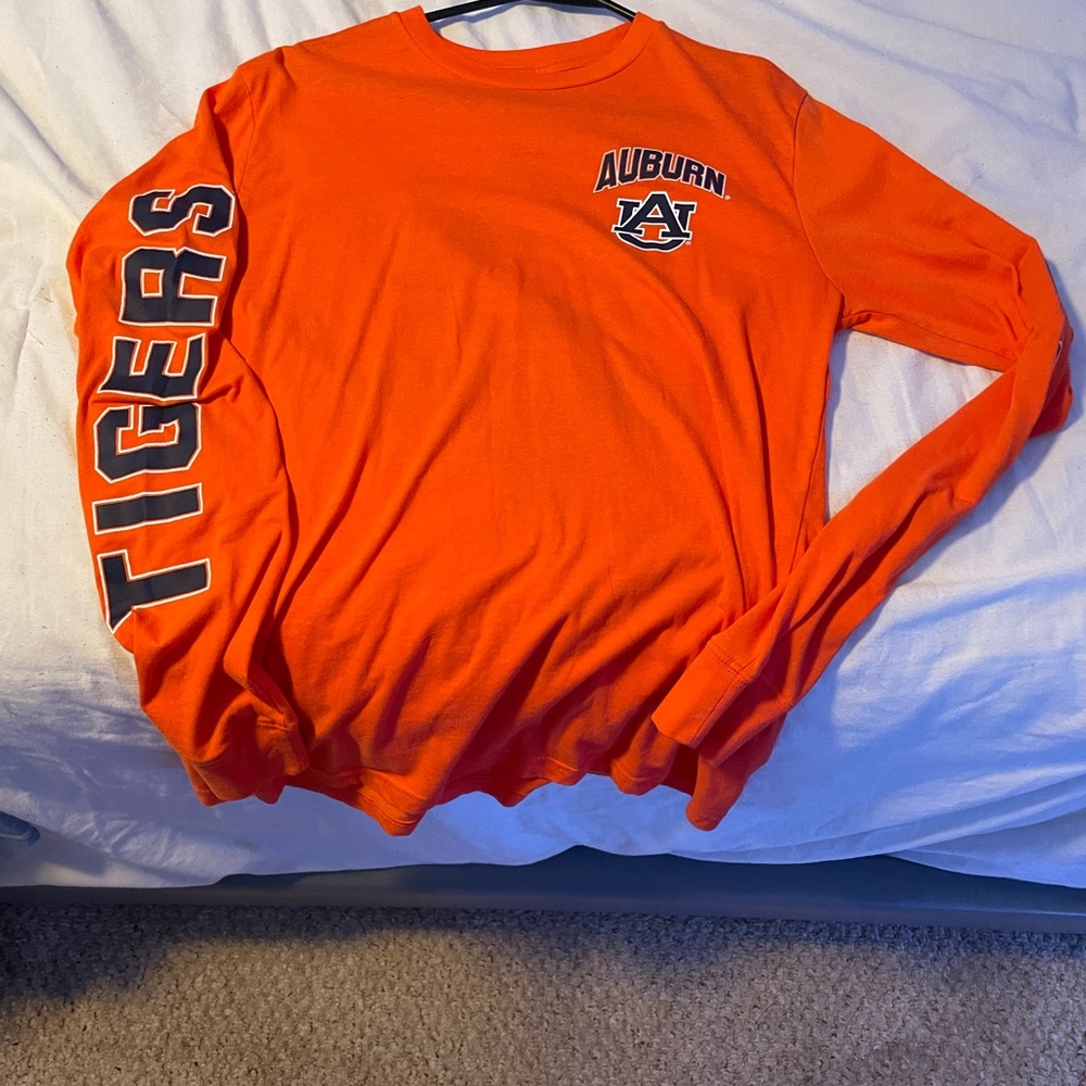 Auburn tigers Long sleeve, Color Orange, Size Large, Brand Champion